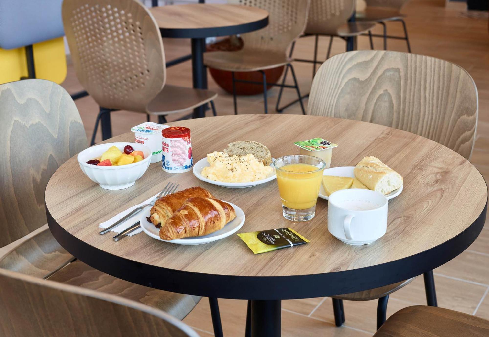 B&B Hotel Paris Clichy-Sous-Bois 3 Etoiles Ngoại thất bức ảnh