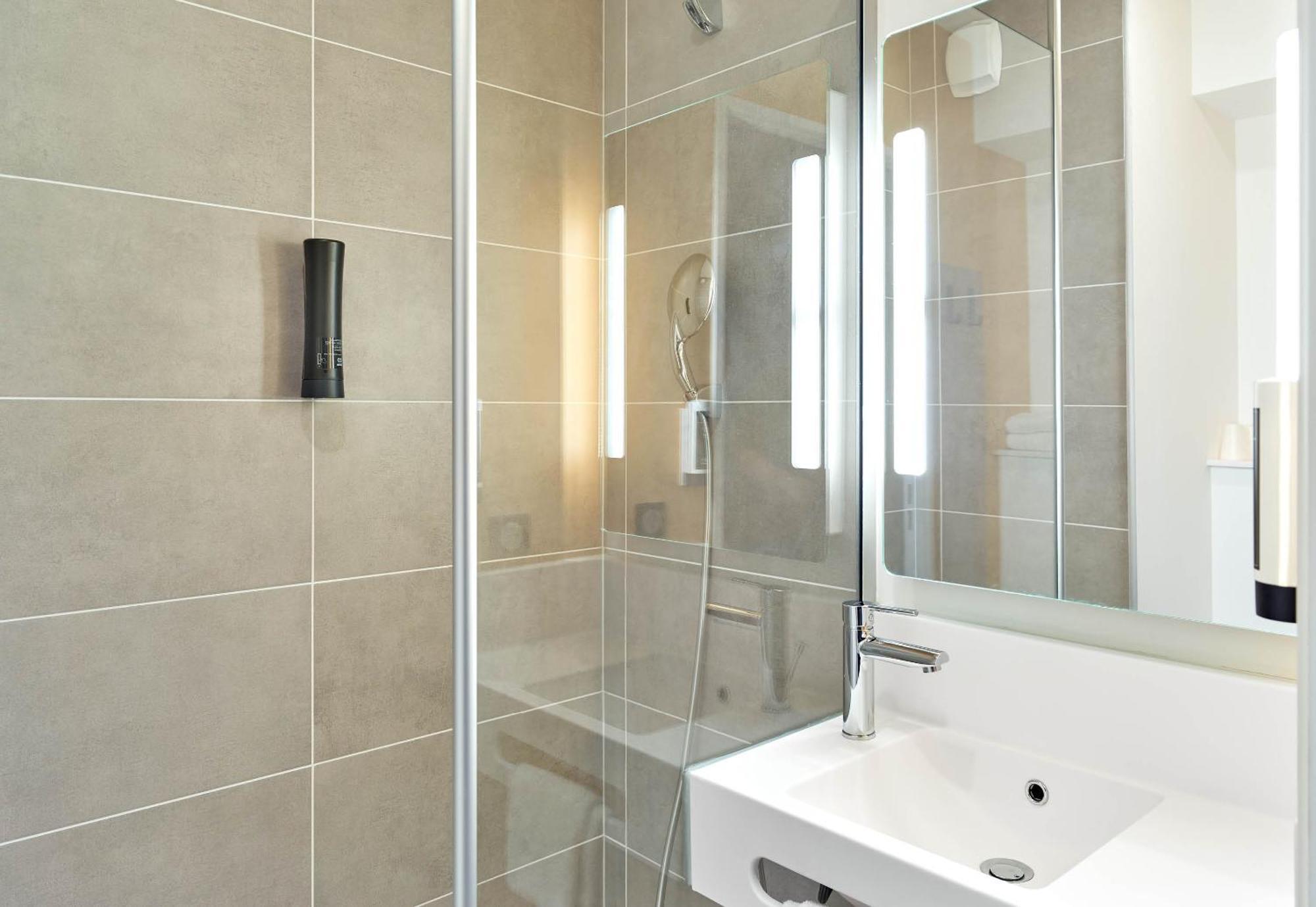 B&B Hotel Paris Clichy-Sous-Bois 3 Etoiles Ngoại thất bức ảnh
